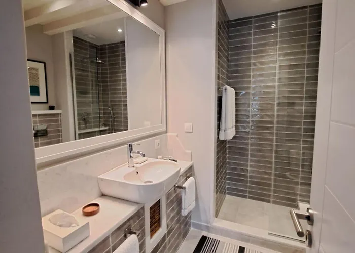 La Scaletta In Spilia Leros Panteli